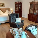 Landhotel Garni Zur Linde 3*