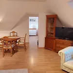 Garni Zur Linde Hotel 3*