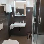 Landhotel Garni Zur Linde Ξενοδοχείο Ratekau