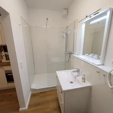 Hotel Garni Zur Linde 3*