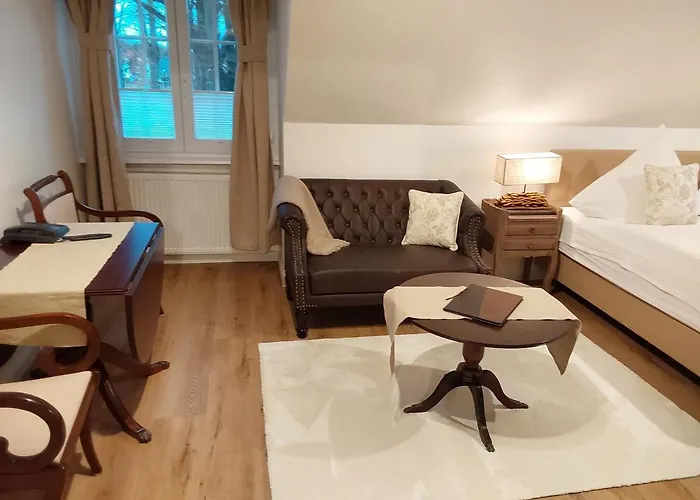 Garni Zur Linde Hotel 3*