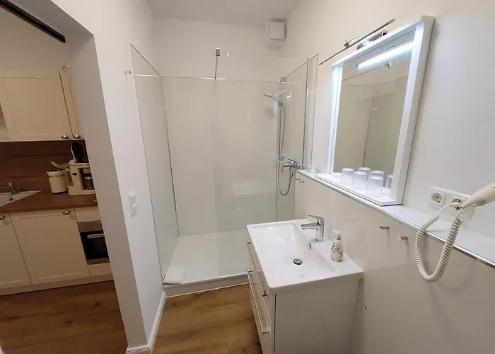 Hotel Garni Zur Linde 3*